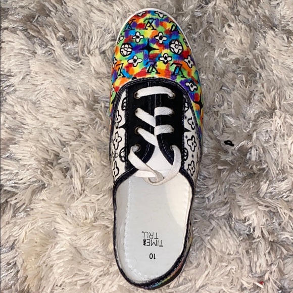 Louis Vuitton Tie Dye Kicks🌈🖤 - Picture 3 of 5